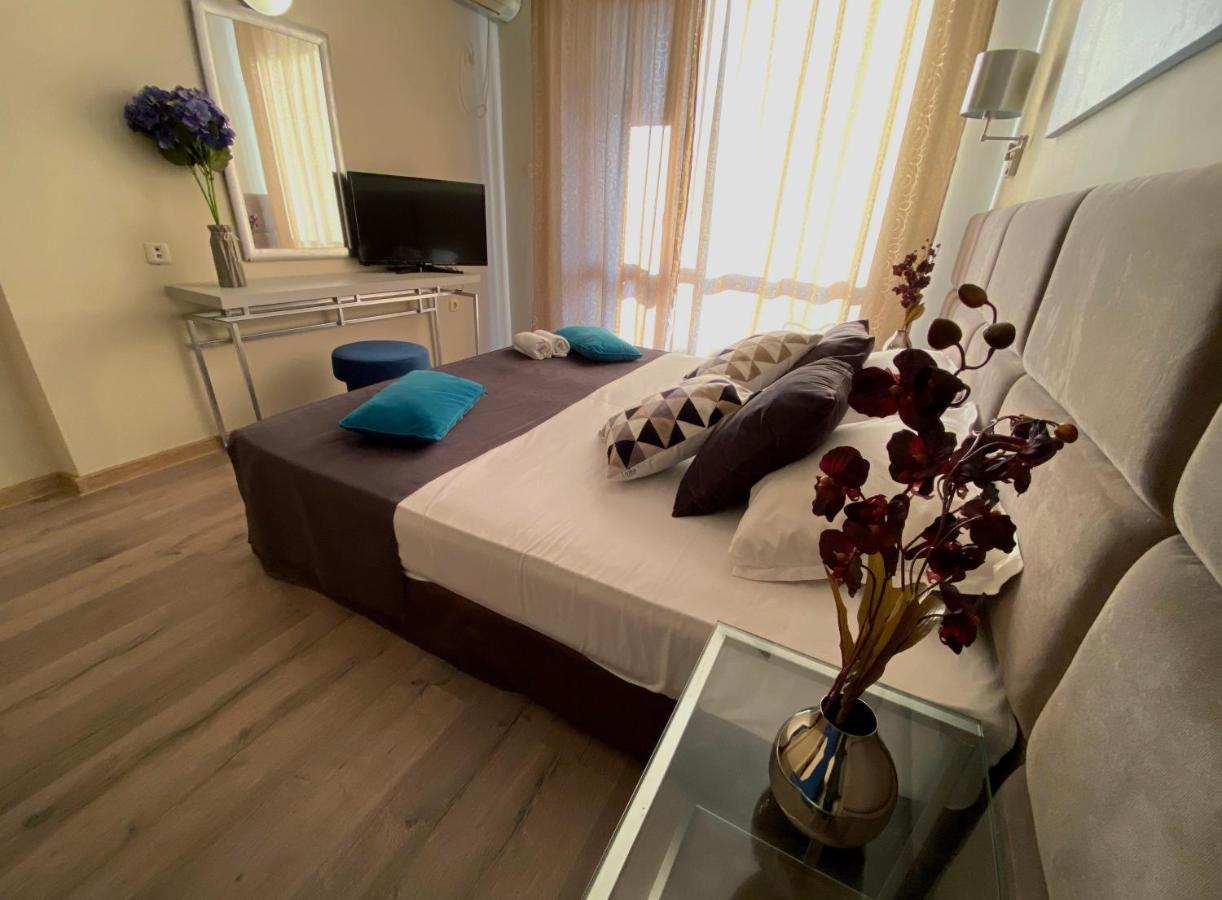 Apart Hotel Primavera 2 Primorsko Buitenkant foto