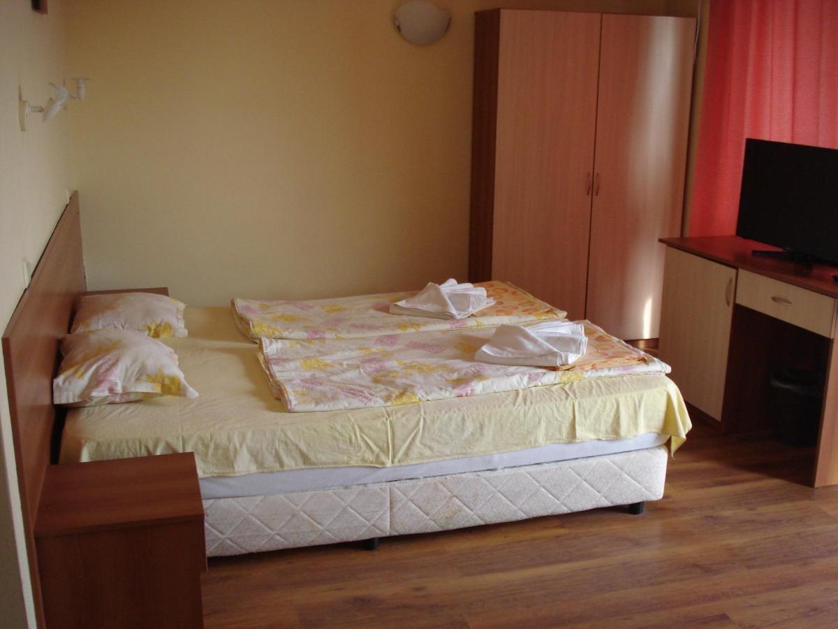 Apart Hotel Primavera 2 Primorsko Kamer foto